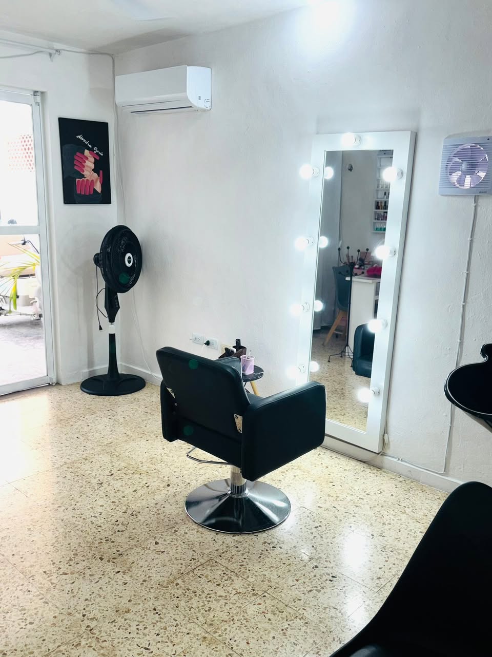 Keratinas JS - Servicios de Belleza