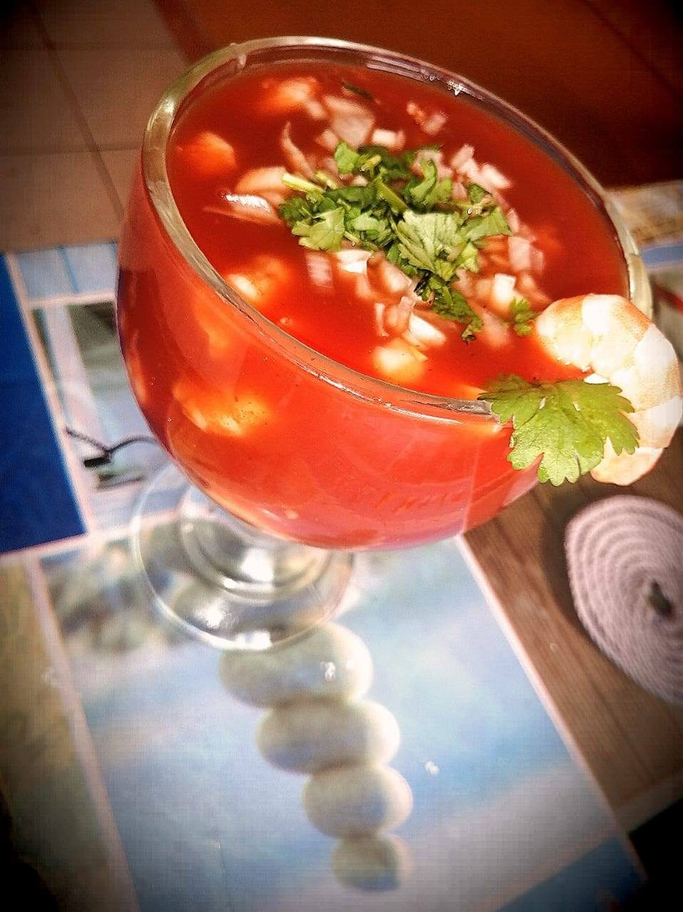 La Estrellita Roja, Marisquería y Coctelería