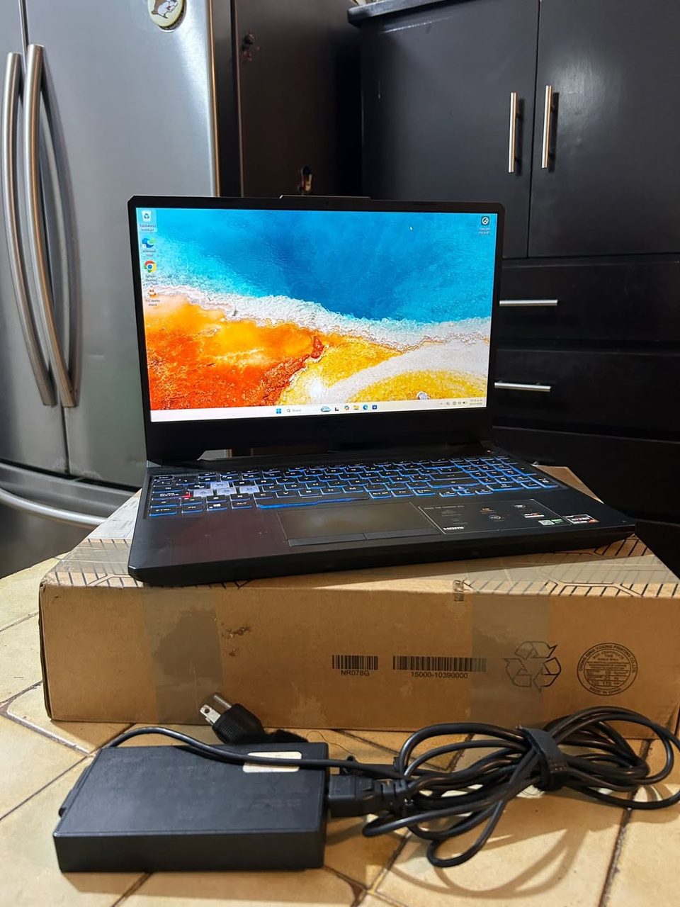 Laptop praacticamente nueva — Dolores Otero