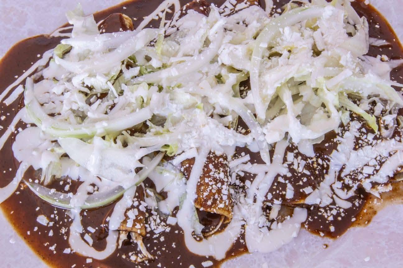 Las Cazuelas de Alexa - Antojitos Mexicanos