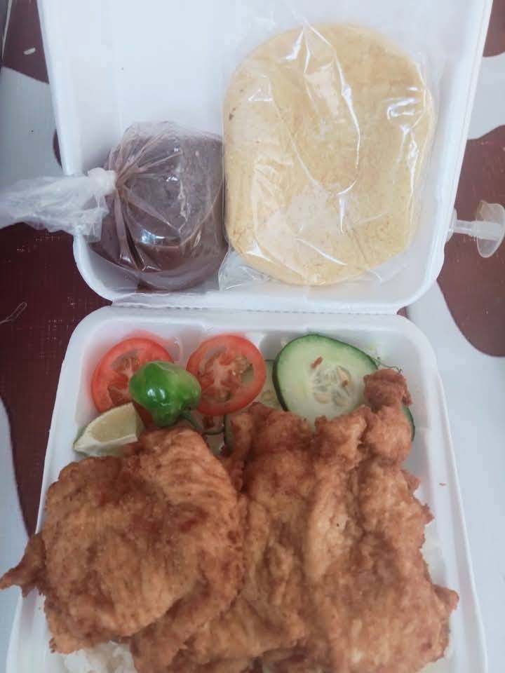 Lonchería y Cocina Económica Los Pinos con Menú Fijo