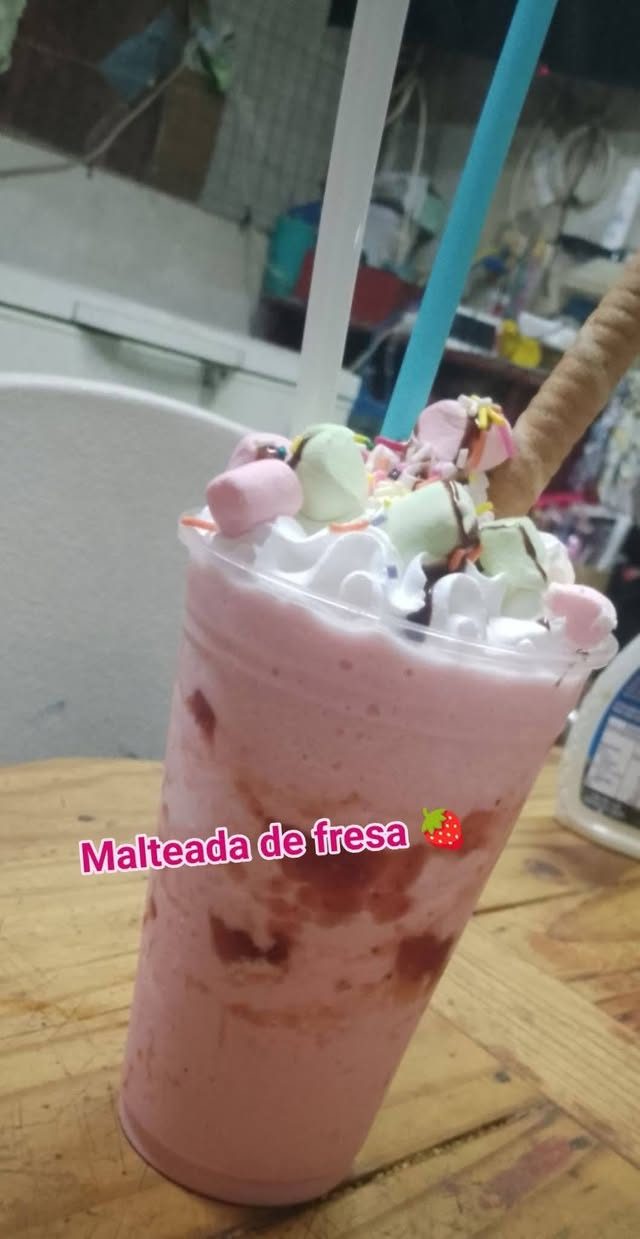 Los Peques - Frappés y Antojitos