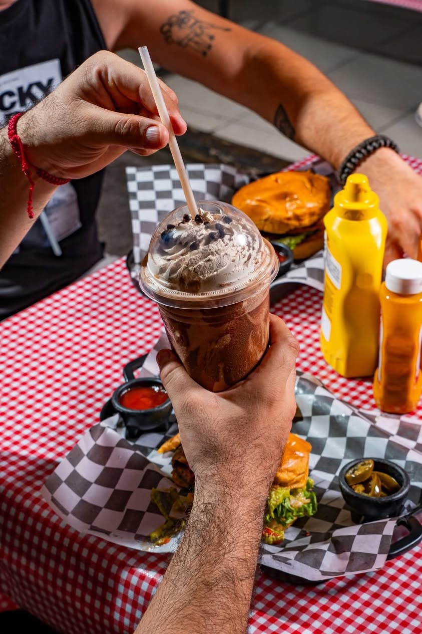 Miércoles de Hamburguesas 3x2