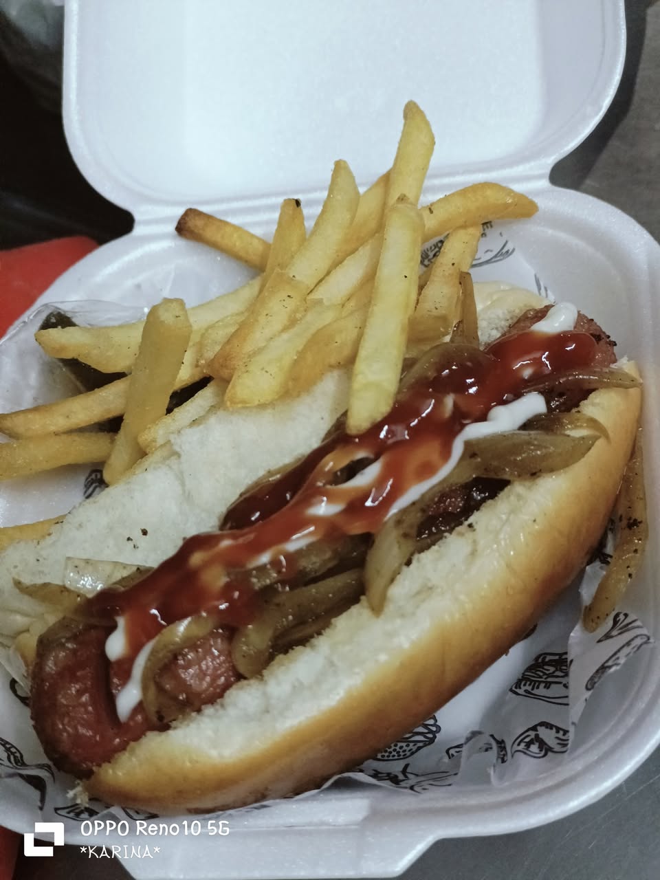 Moonbow Burgués: Hamburguesas, Hot Dogs y Tortas en Xcumpich