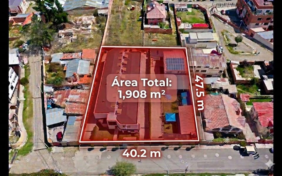 Motel y Casa en Venta en Cota Cota: Inversión Rentable en la Calle 33