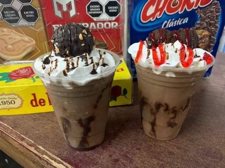 Mundo Yummy Snacks y Frappés
