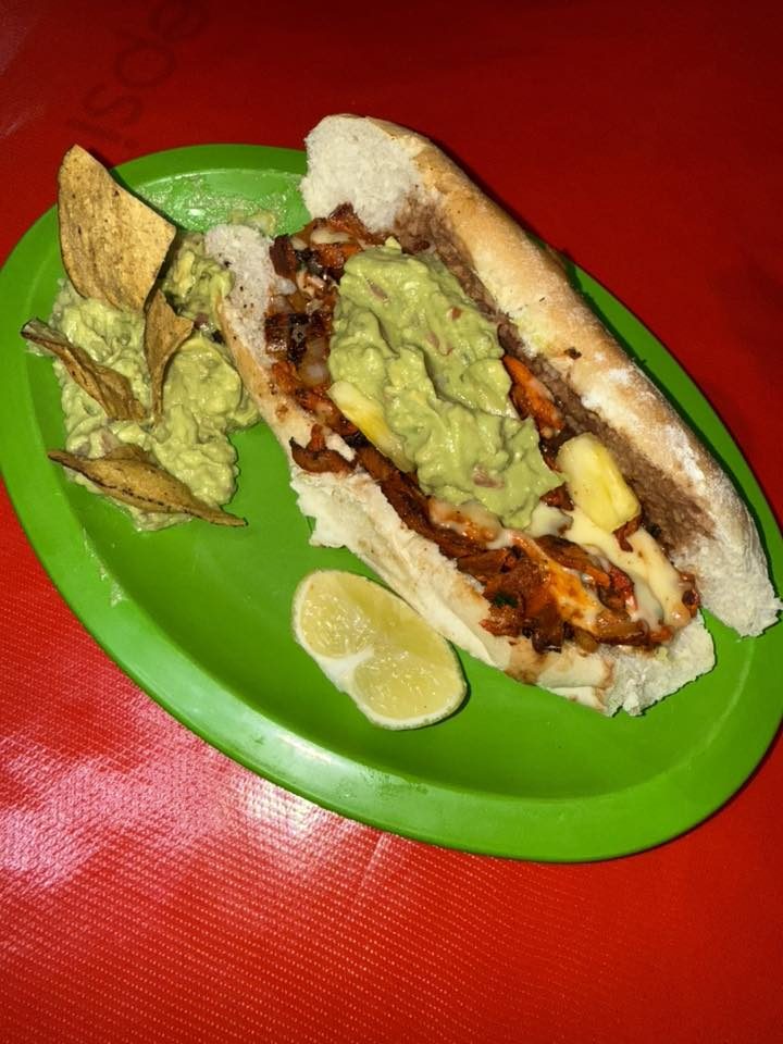 Taquería & Pizzería El Amigo Rach