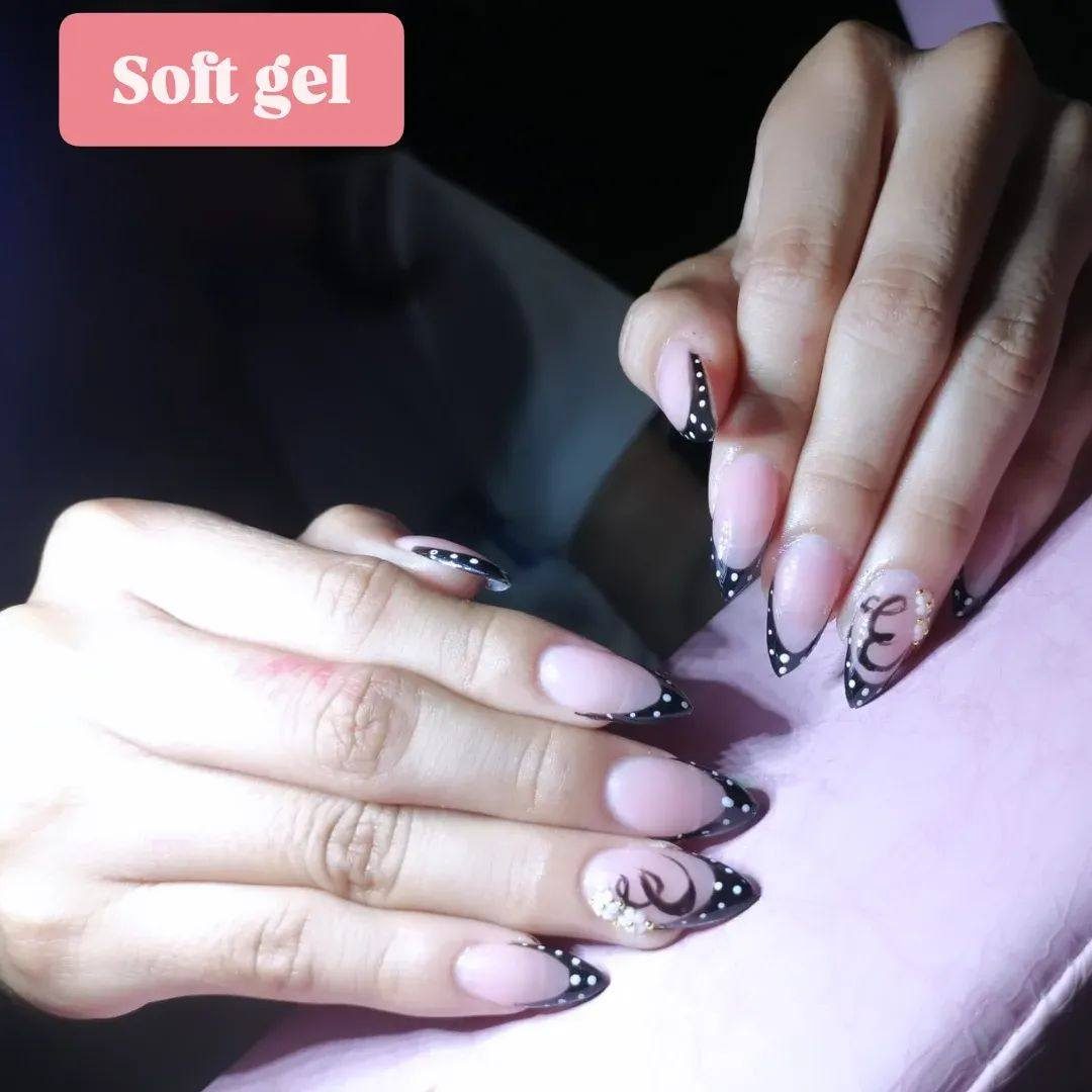 Uñas y Pedicura