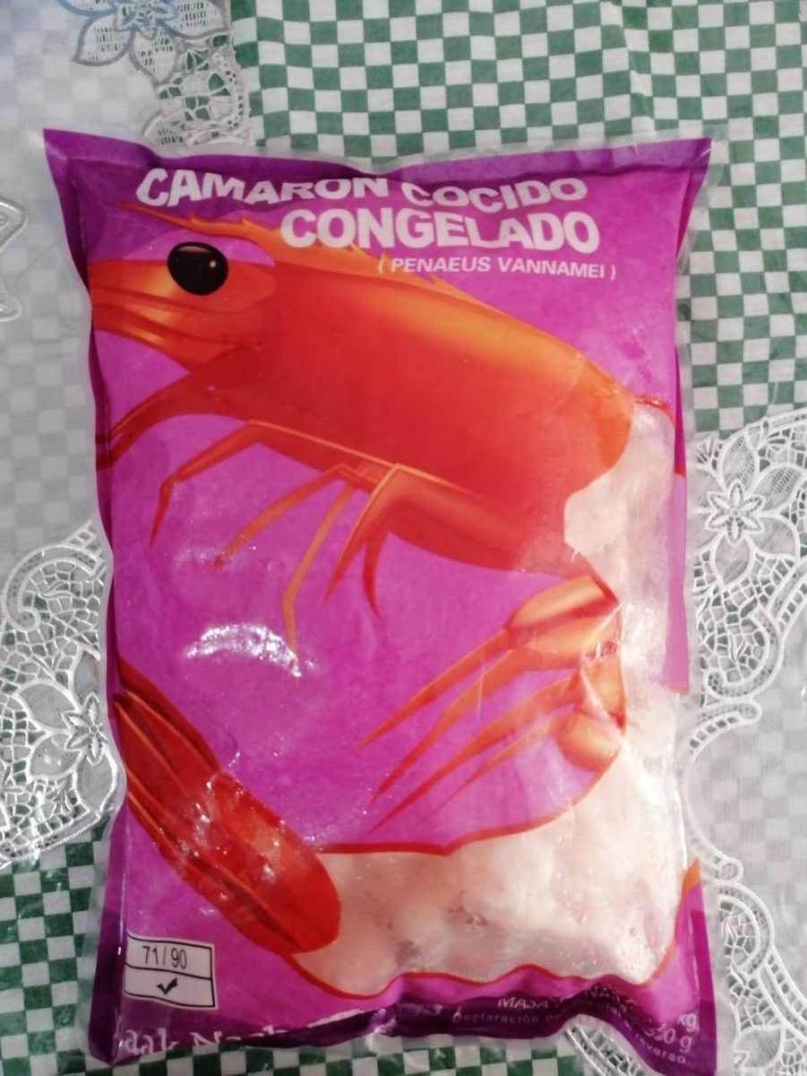 Mariscos Crustaceo - Camarones crudos y cocidos
