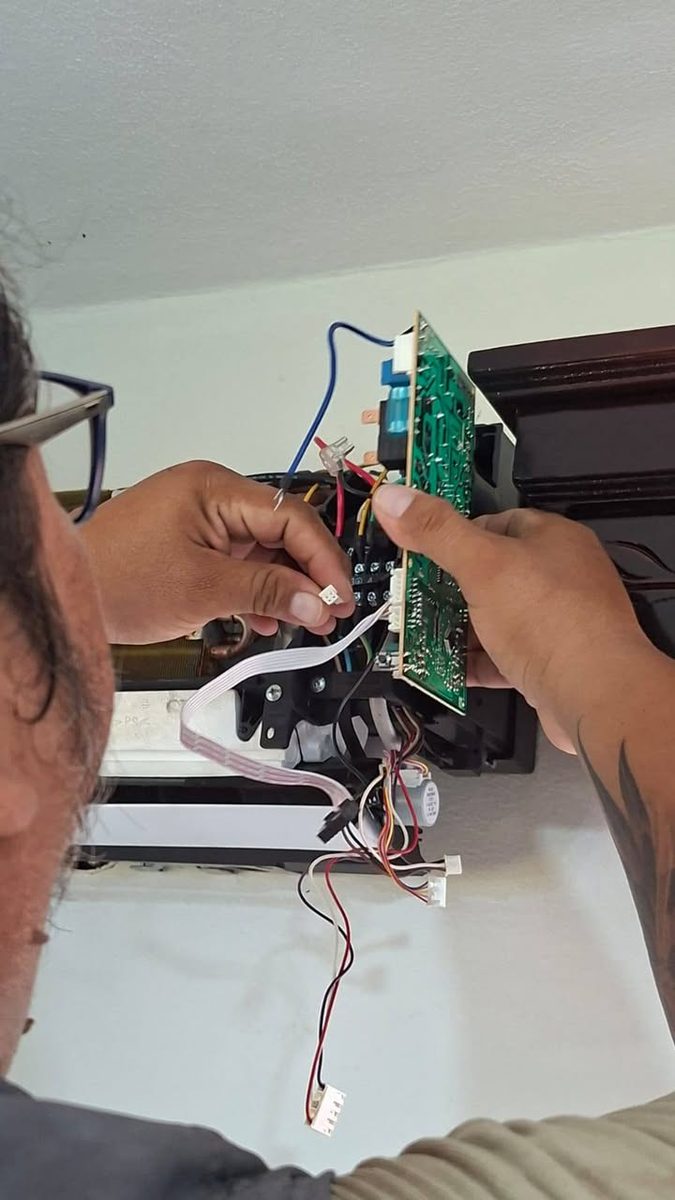 Mantenimiento de Minisplits — Las Américas