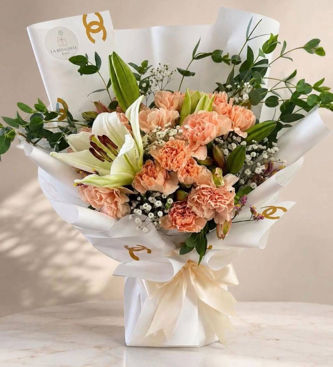 La Regalería by Sara, Flores frescas para mamá en Plaza Mayor