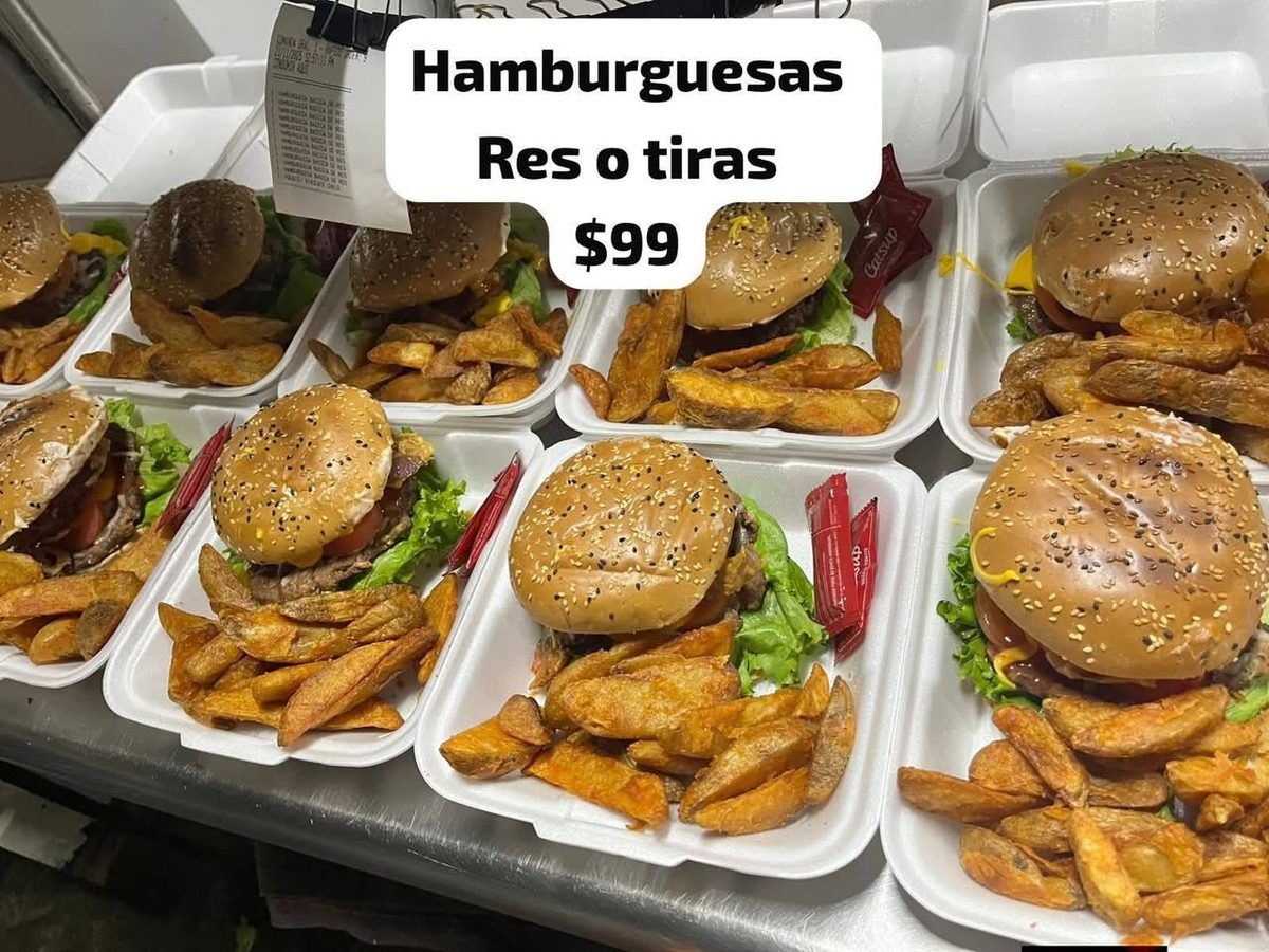 Asadero El Chelo, Hot dogs, tacos y pastas en Roble Agrícola