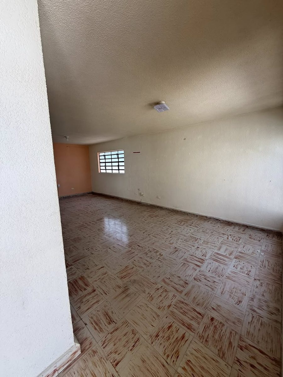 Casa en Renta - Jardines de Miraflores