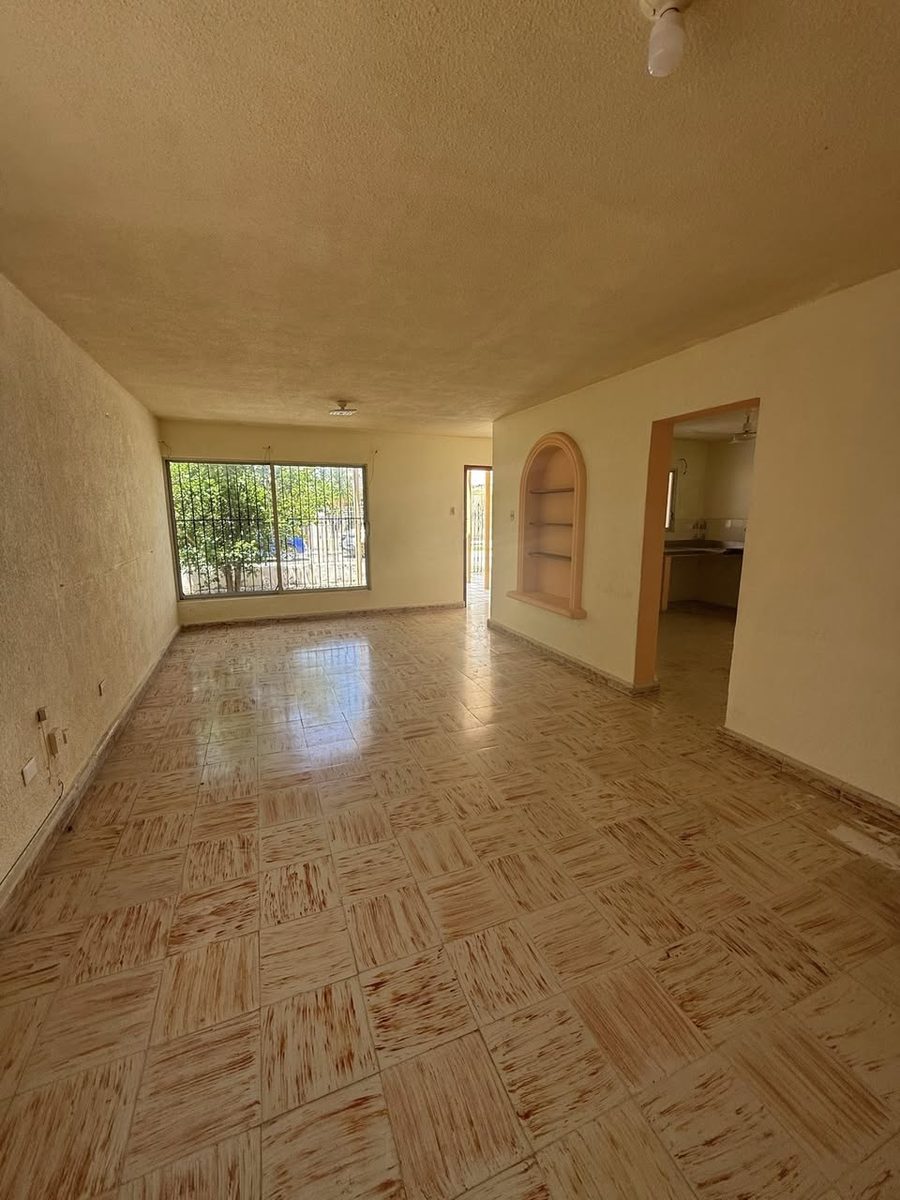 Casa en Renta - Jardines de Miraflores