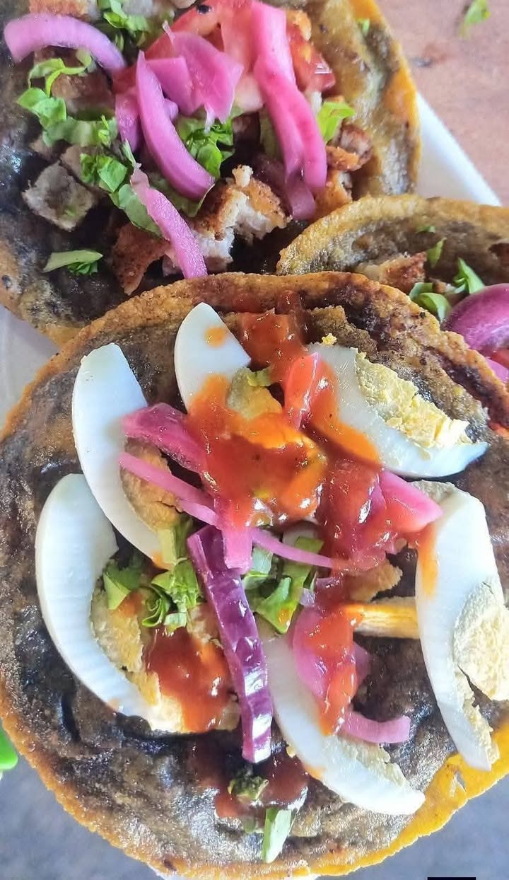 Panuchos de Pollo y Huevo a Domicilio