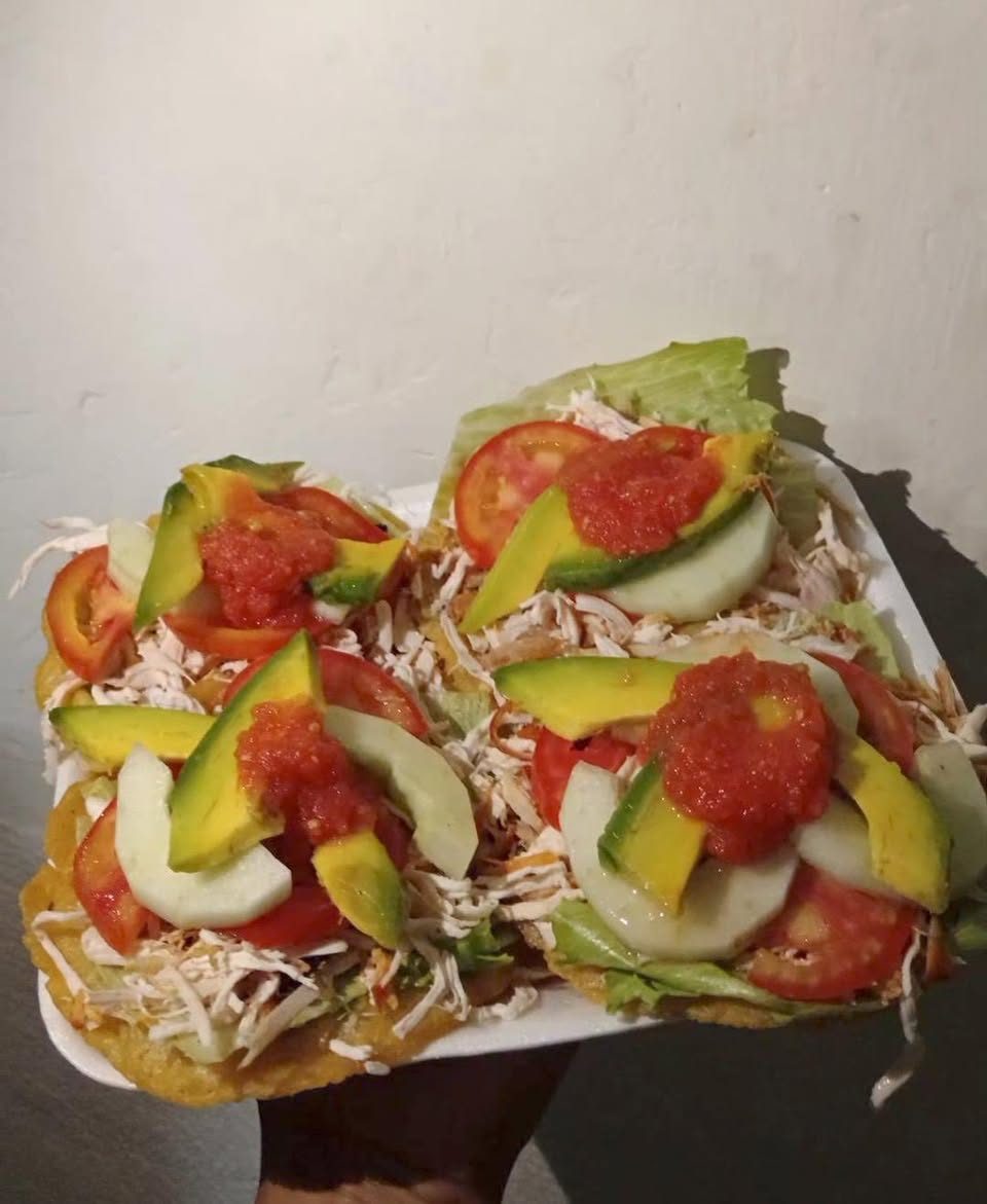 Panuchos y Salbutes Col. Maya