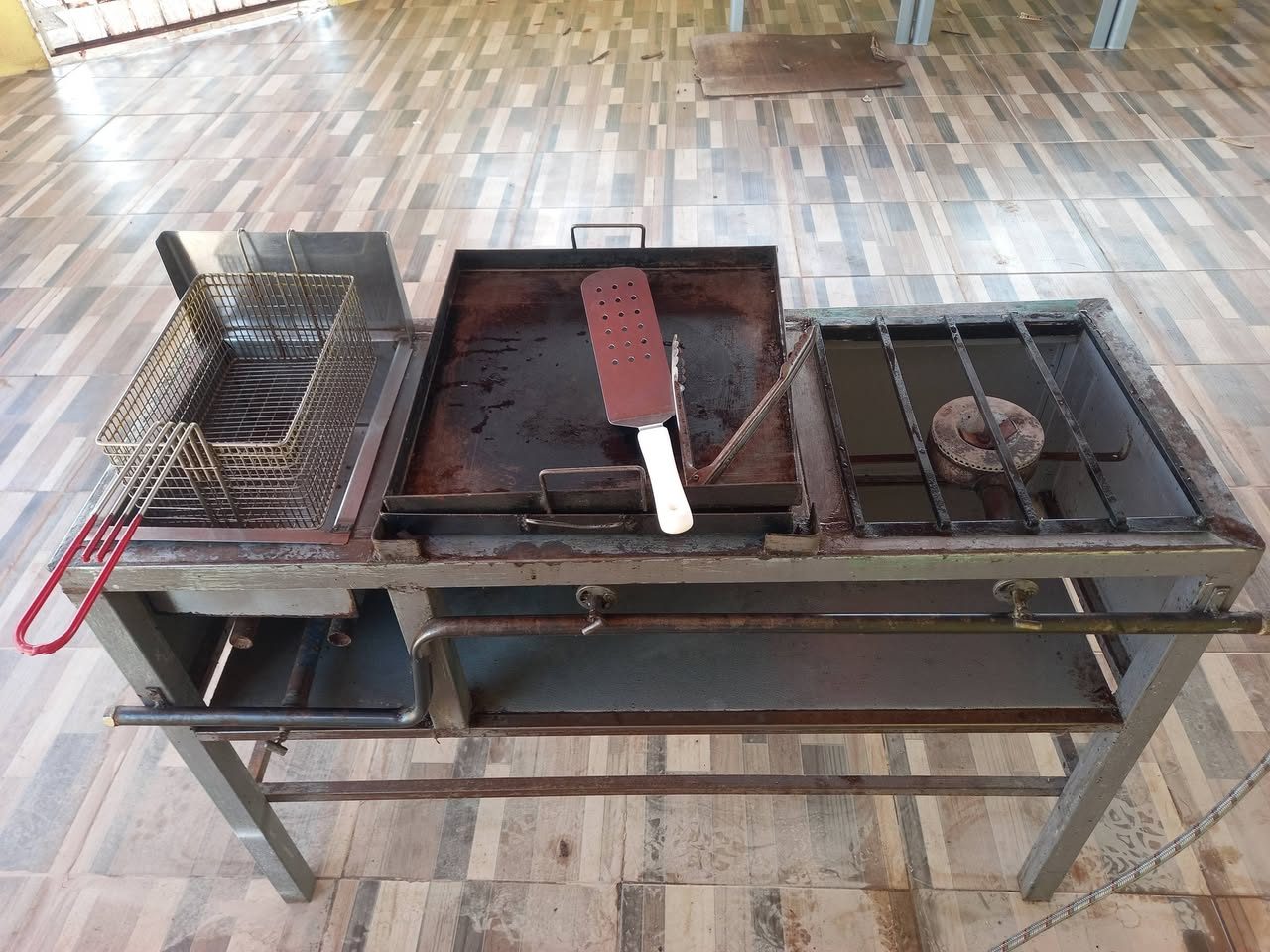Parrilla comercial — Santa Cruz Palomeque