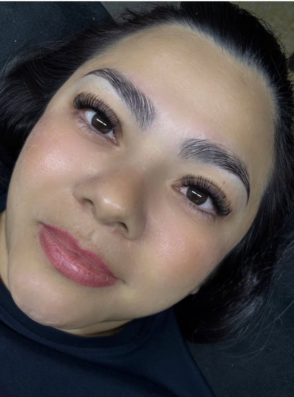 Pestañas y Cejas