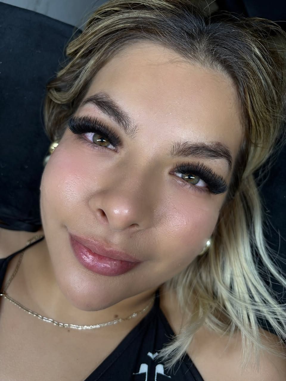 Pestañas y Cejas