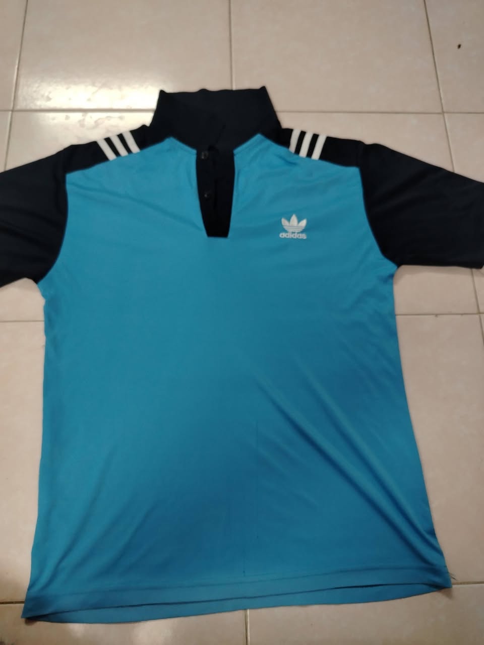 Playeras talla mediana de excelente material, ropa de medio uso