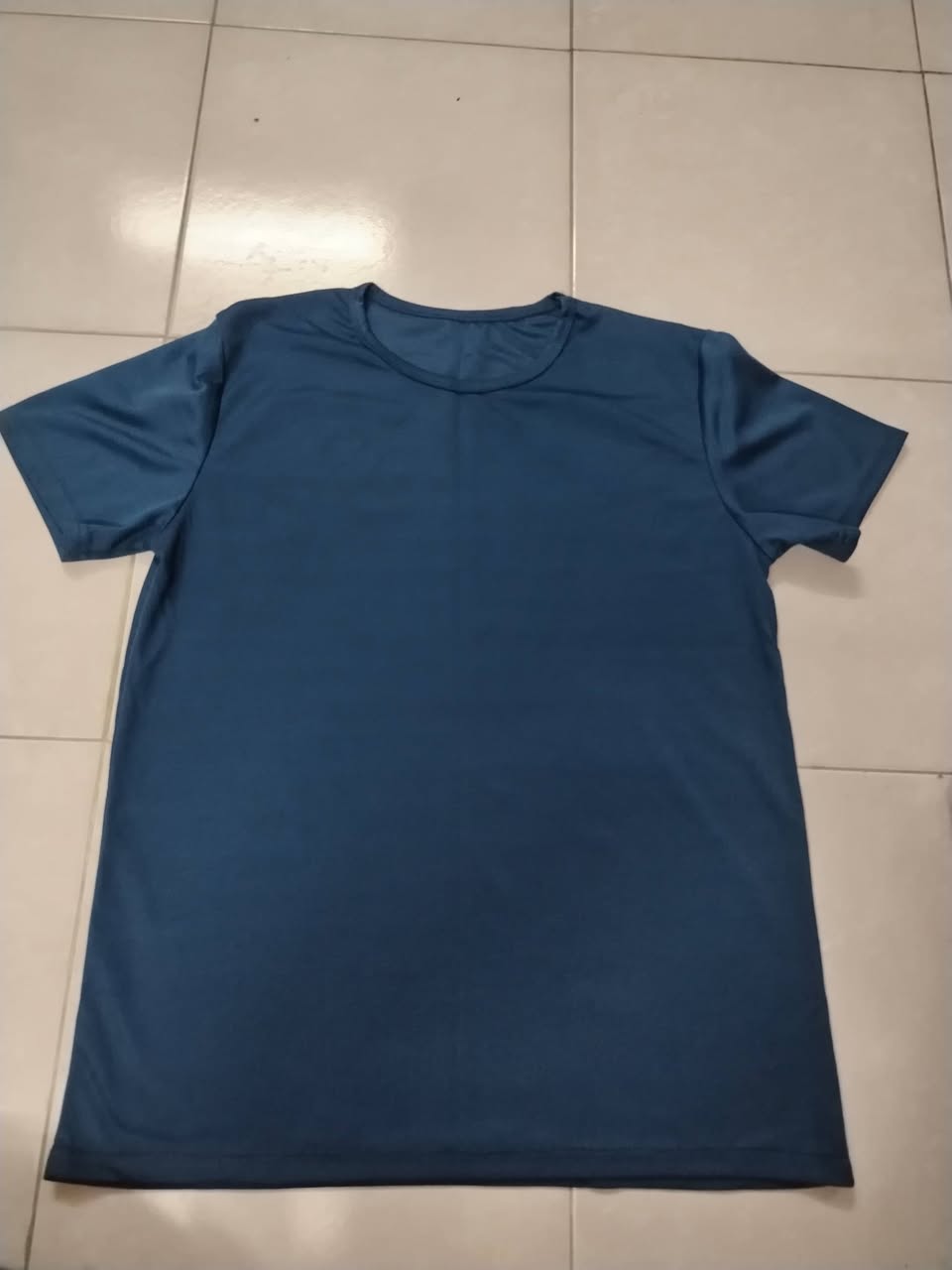 Playeras talla mediana de excelente material, ropa de medio uso