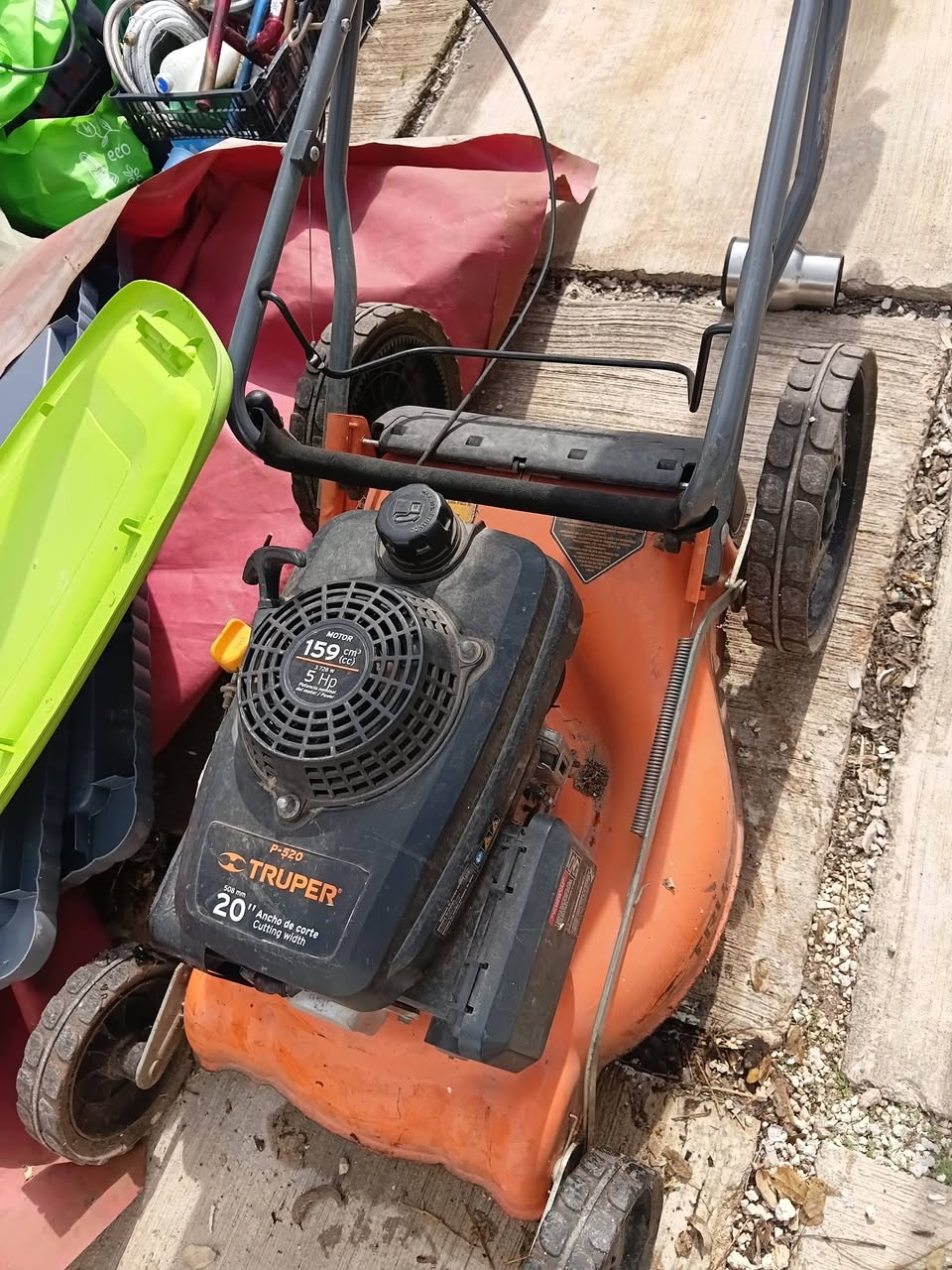 Podadora Struper 20 Pulgadas con Motor 159 P-520 en Buen Estado