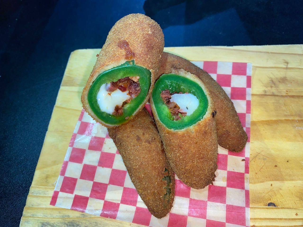 Quesabirrias y Antojitos