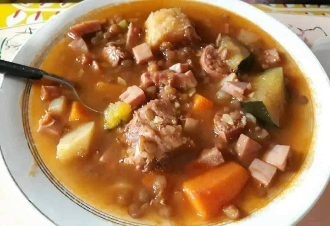 Relleno Blanco y Comida Casera a Domicilio