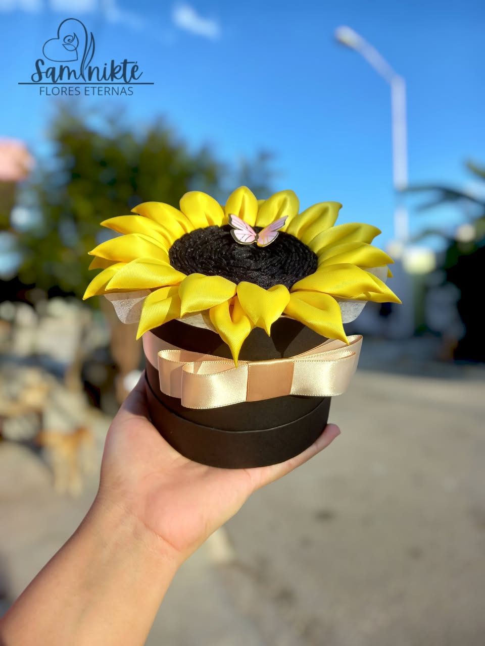 Sam Nikte Flores Eternas