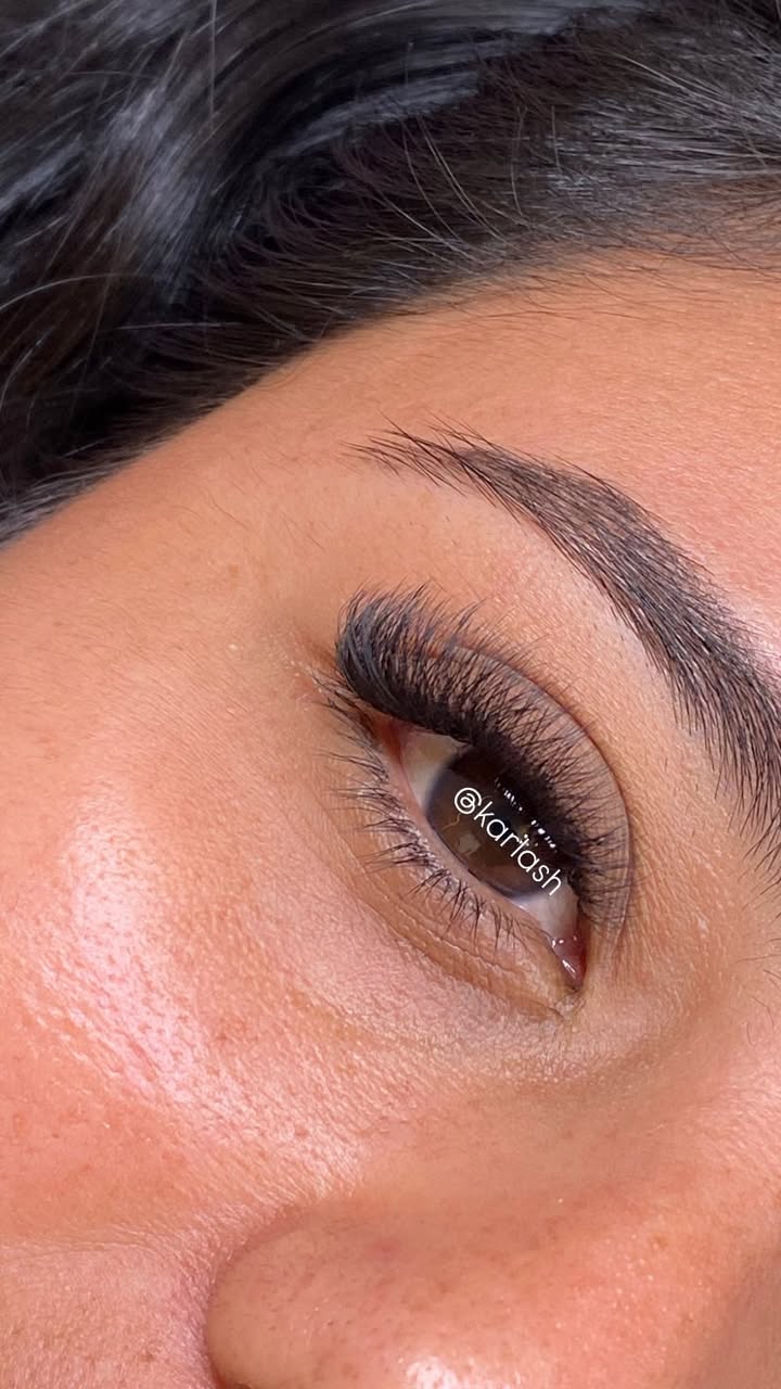 Servicio de Pestañas y Cejas
