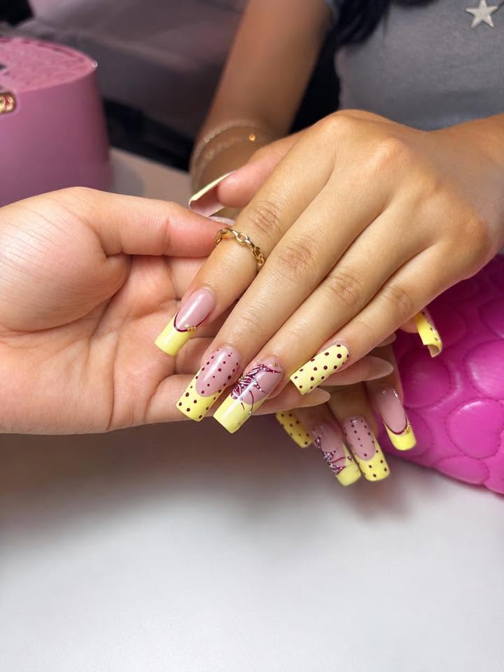 Servicio de Uñas Profesionales