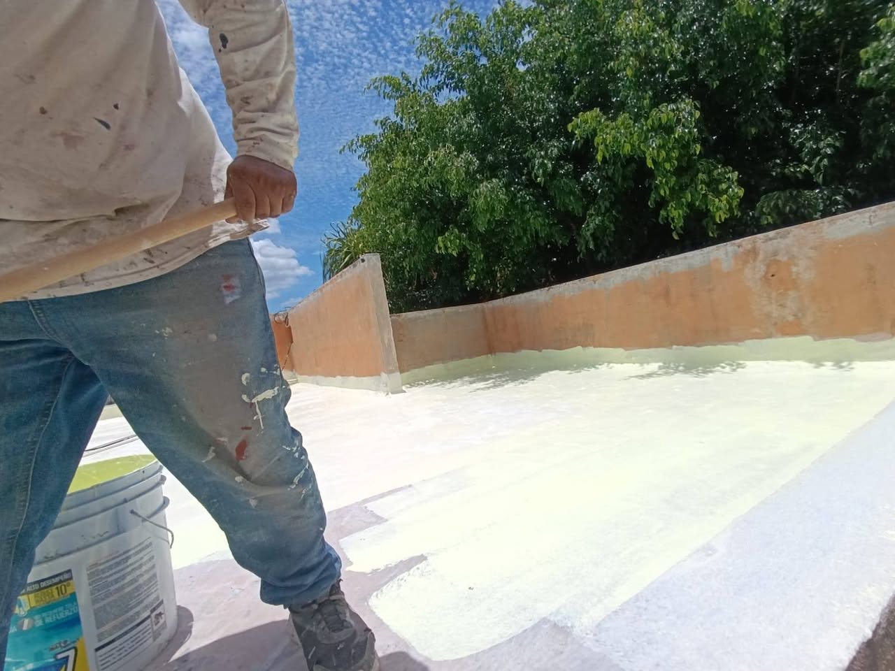 Servicios de impermeabilización para techos, paredes y cisternas en Yucatán