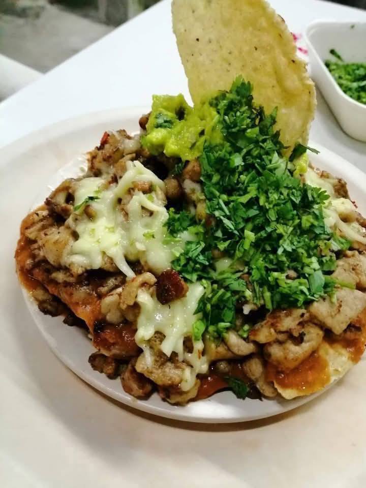 Taquería Caporal Cerrito: Tacos, Tortas, Quesos Fundidos y más en Yucatán