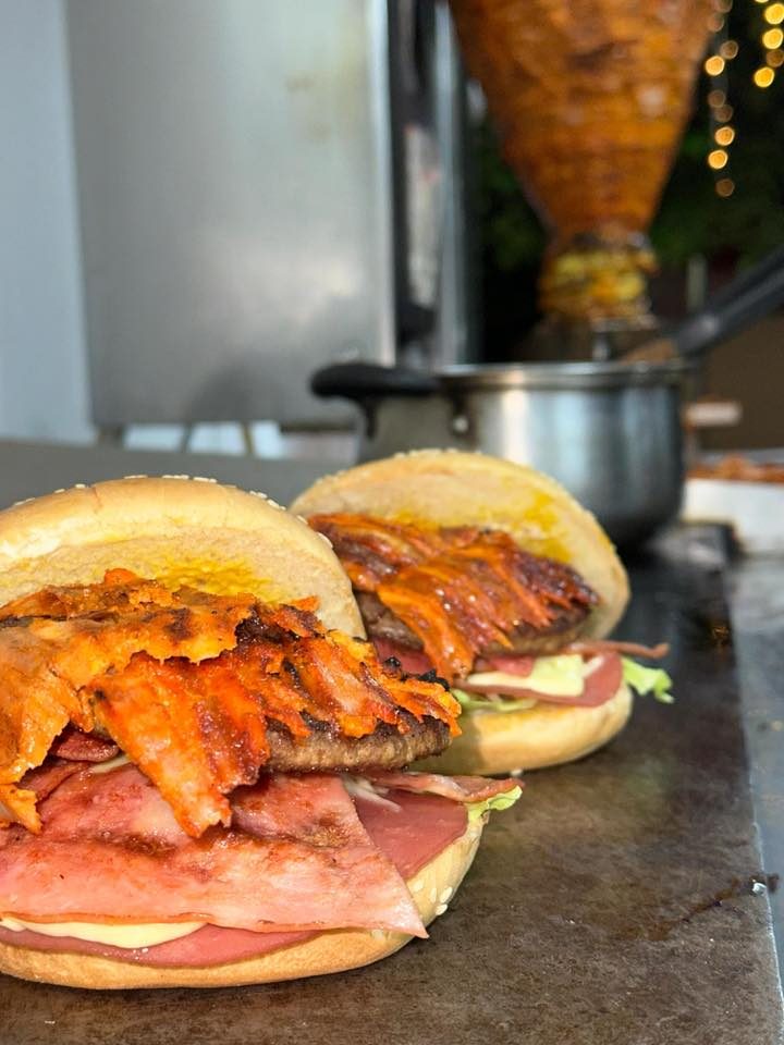 Taquería & Pizzería