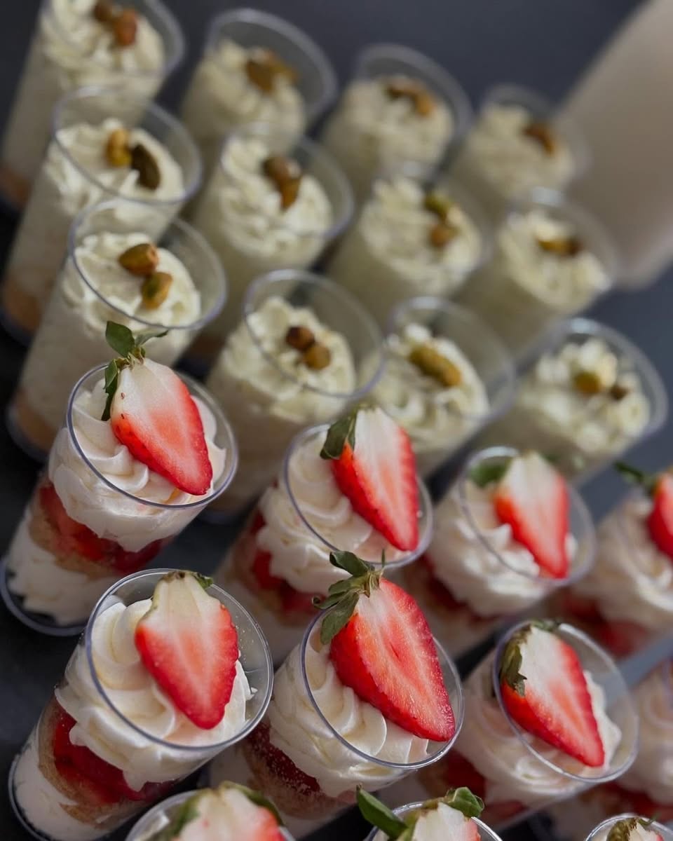 Todo para eventos: mesas de postres, pasteles y cotizaciones para sus celebraciones