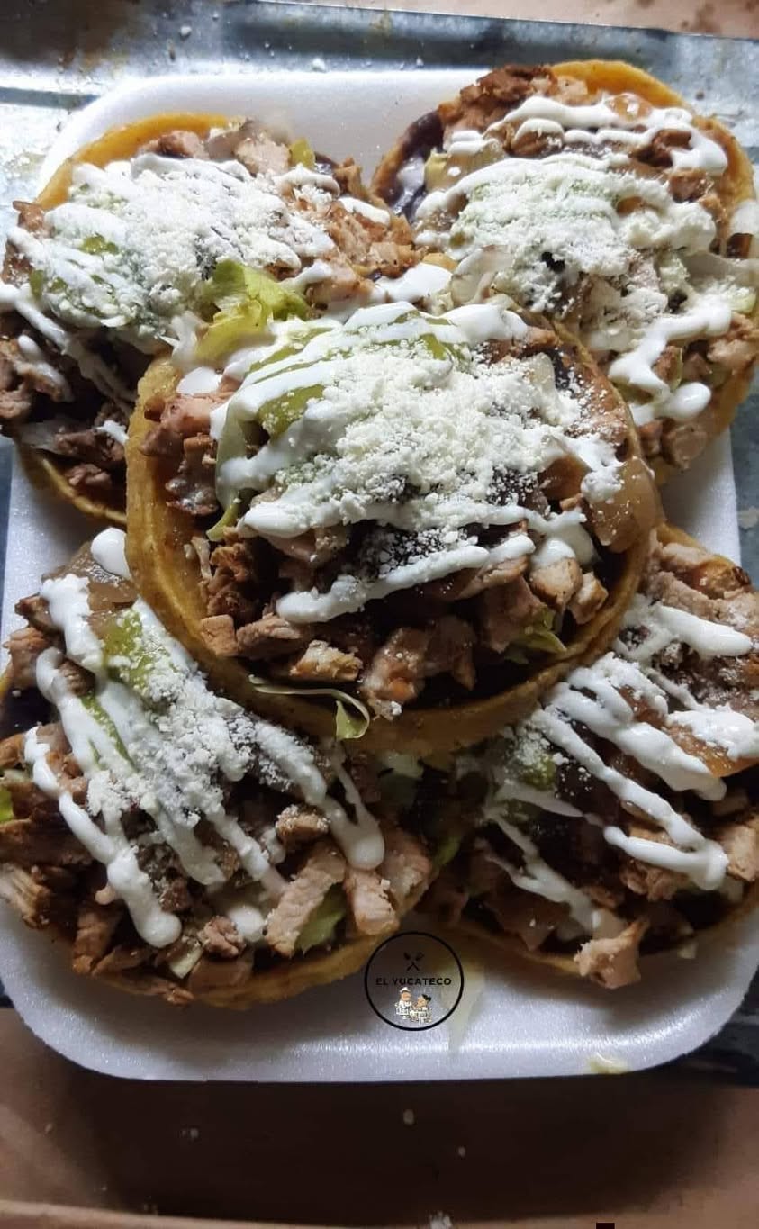 Tortas, sopes, tacos, nachos y hamburguesas: variedad de platillos mexicanos y gringas