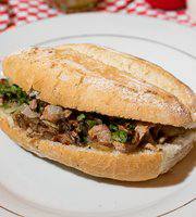 Tortas, sopes, tacos, nachos y hamburguesas: variedad de platillos mexicanos y gringas
