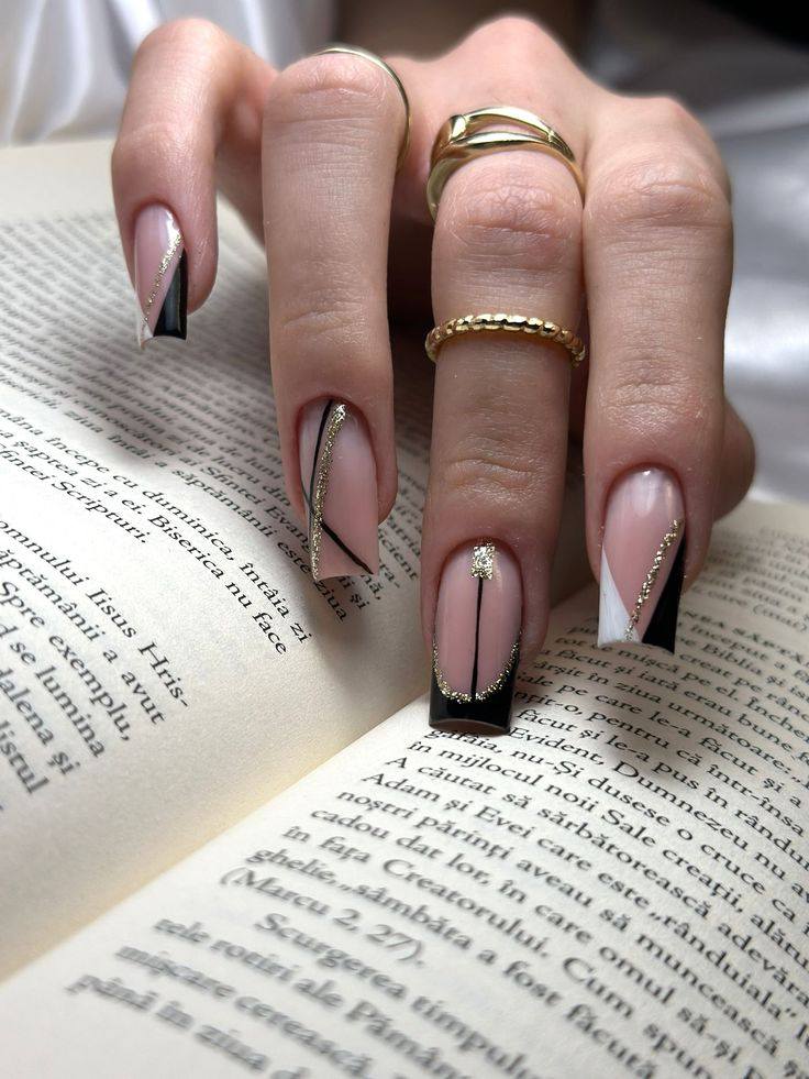 Uñas Acrílicas, Tips Gelish, Pedicure y Manicura con estilos Coffin, Cuadrada y Almond