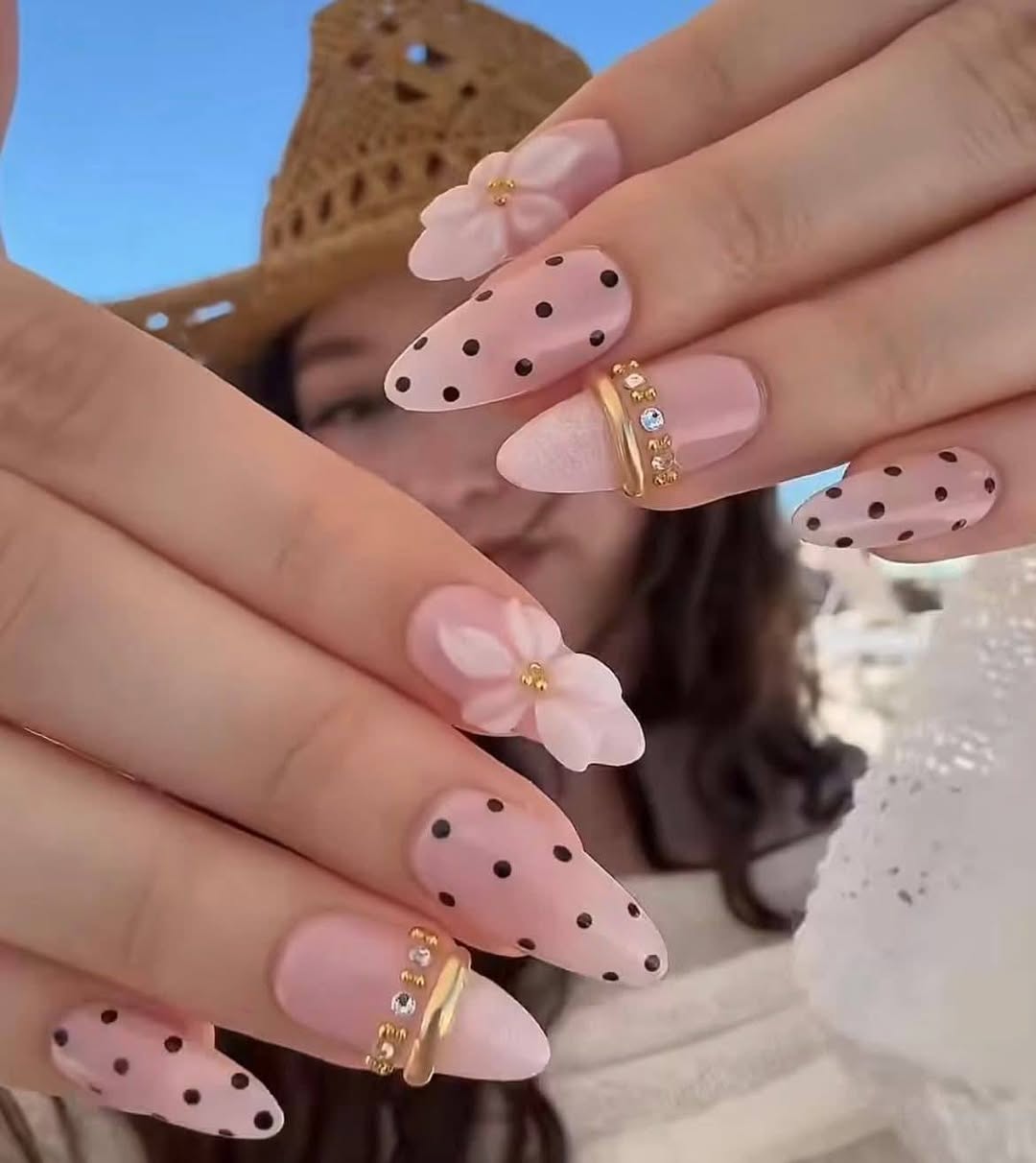 Uñas Acrílicas y Gel en Pies y Manos - Servicios de Pedicura y Manicura en Cordemex