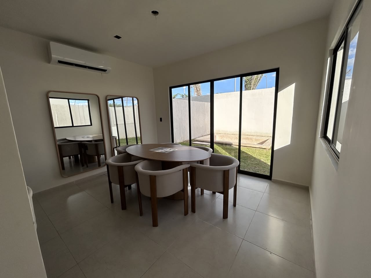 Venta de Casas en Clúster Poniente