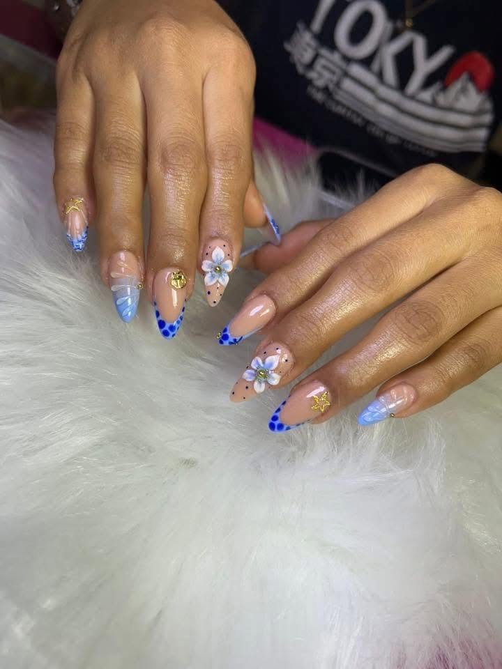 Yamily Nail Artist Salón de Uñas